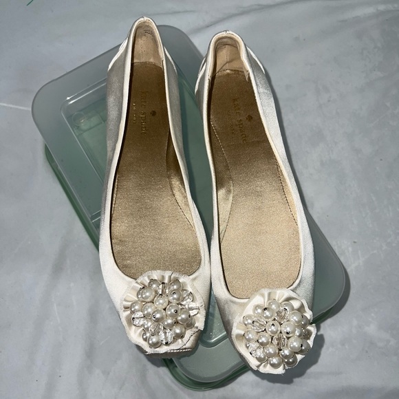 Kate Spade Cream Flats with Pearl Embellishment - Picture 2 of 7
